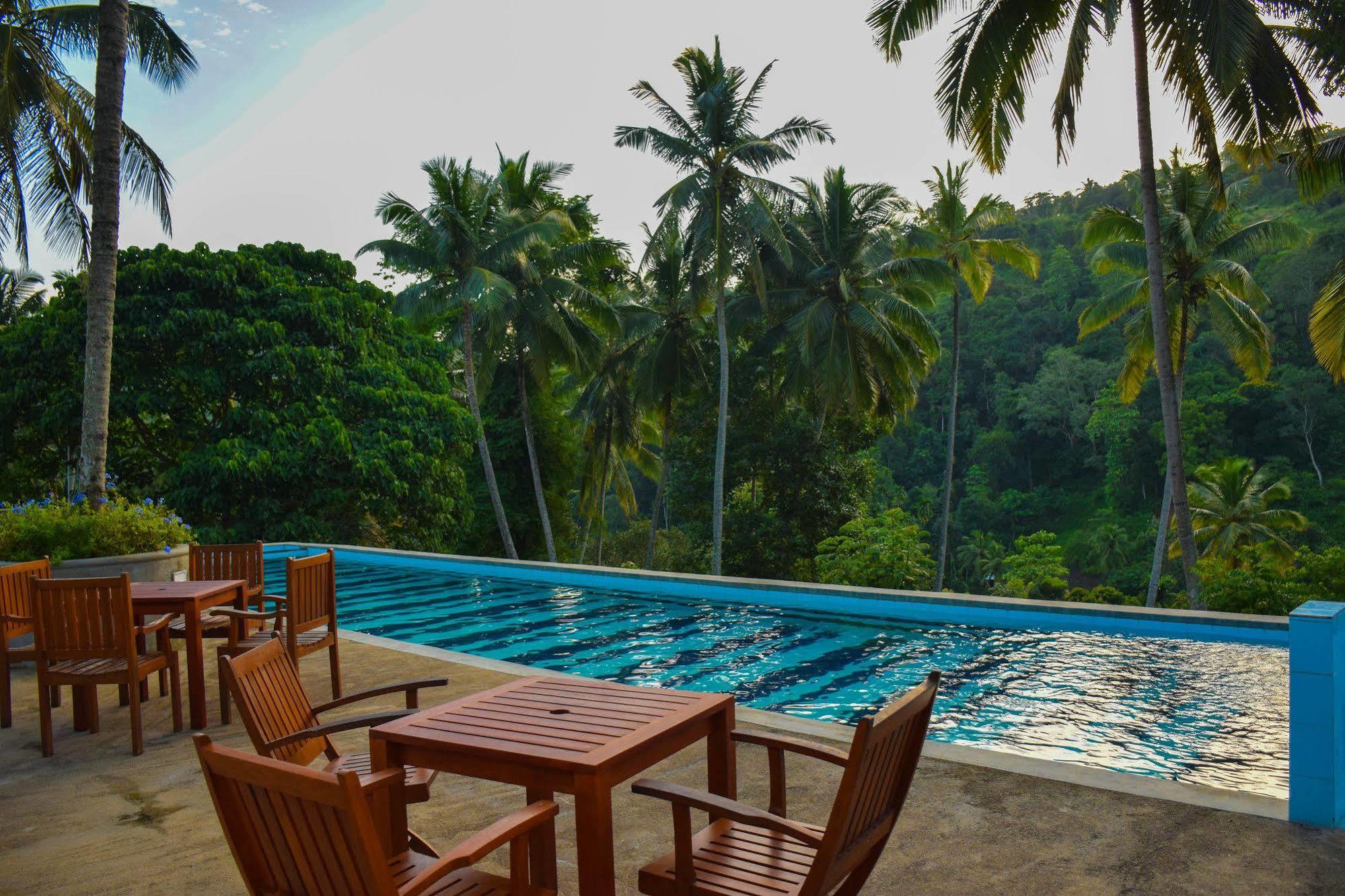 Athulya Villas Kandy Eksteriør billede
